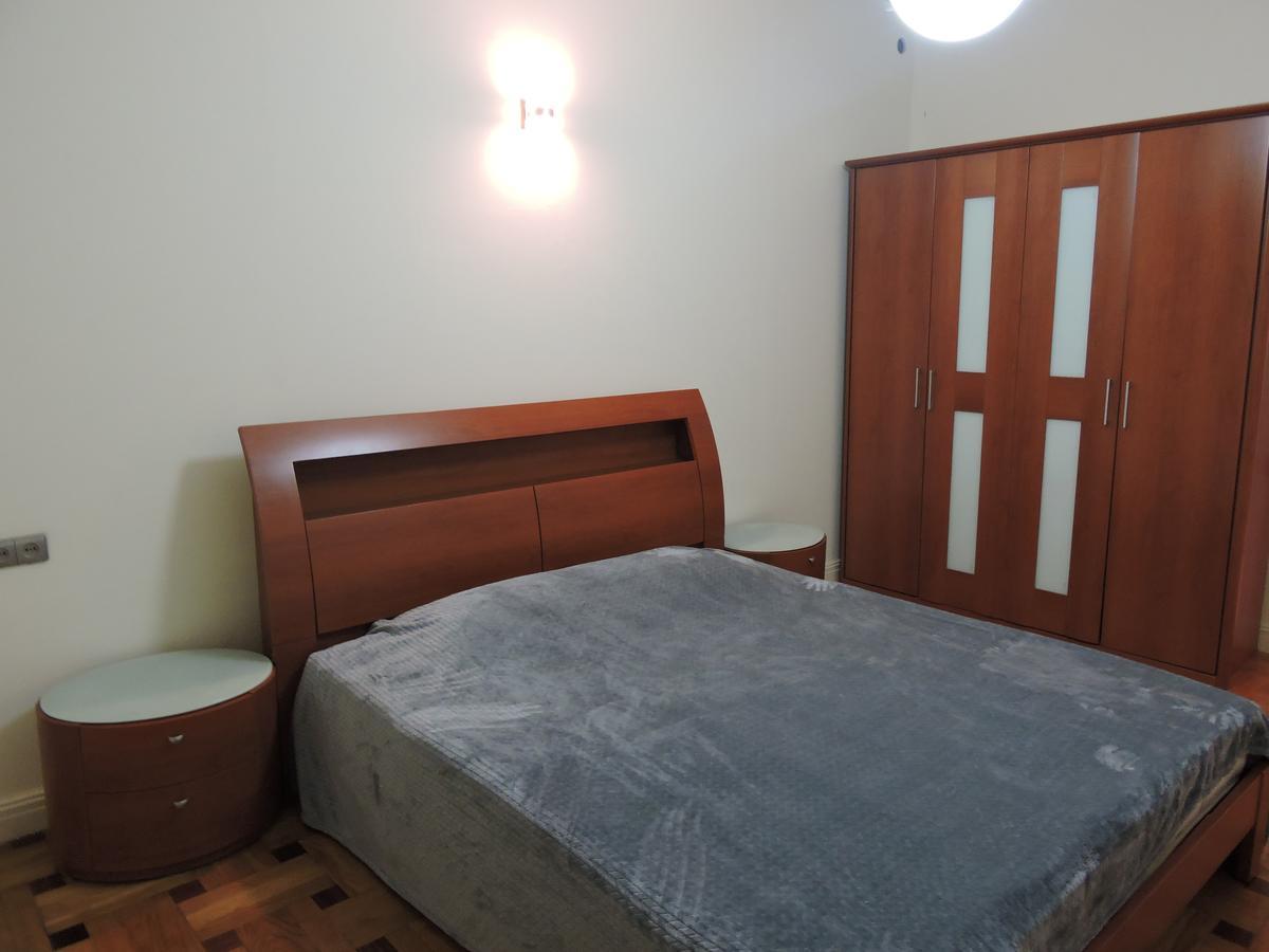1 Shota Rustaveli Avenue Tbilisi Exterior foto